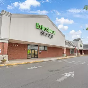 Beauty Image - Extra Space Storage at 852 N Colony Rd, Wallingford, CT 06492