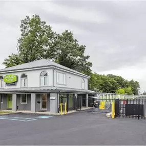 Beauty Image - Extra Space Storage at 501 Cheesequake Rd, Parlin, NJ 08859