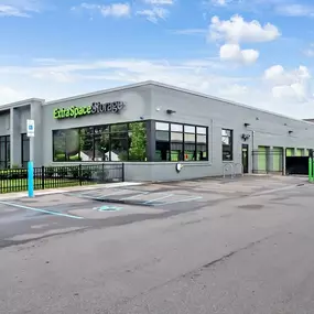 Beauty Image - Extra Space Storage at 1525 Wanda St, Ferndale, MI 48220