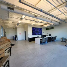 3910_Office