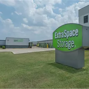 Alternate Beauty Image - Extra Space Storage at 6750 Mandy Ln, Fort Worth, TX 76112