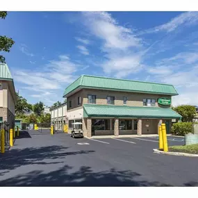 Beauty Image - Extra Space Storage at 100 S Bayles Ave, Port Washington, NY 11050