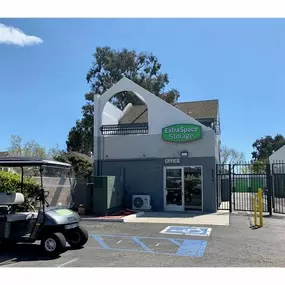 Beauty Image - Extra Space Storage at 4664 Lincoln Ave, Cypress, CA 90630