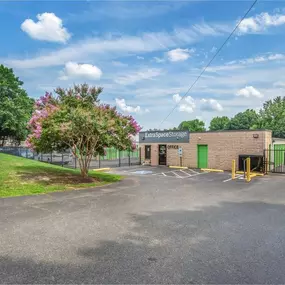 Beauty Image - Extra Space Storage at 10361 Kings Acres Rd, Ashland, VA 23005