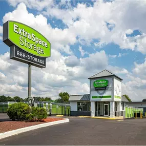 Beauty Image - Extra Space Storage at 12005 Roosevelt Blvd, Philadelphia, PA 19154