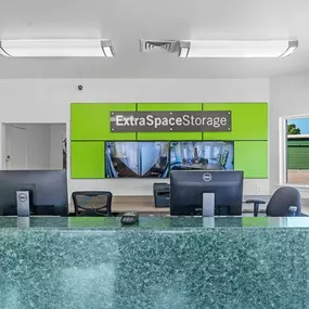 3296 - Office