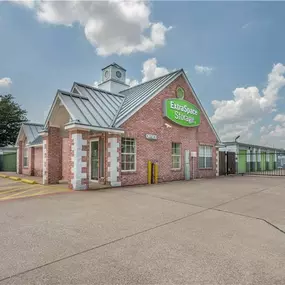Beauty Image - Extra Space Storage at 2044 W State Hwy 114, Grapevine, TX 76051