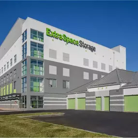 Beauty Image - Extra Space Storage at 590 Revere Beach Pkwy, Revere, MA 02151