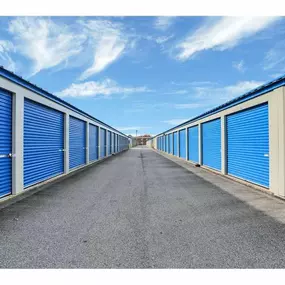 Exterior Units - Storage Express at 910 Woodstock Dr, Clarksville, IN 47129
