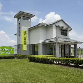 Beauty Image - Extra Space Storage at 11971 Lake Underhill Rd, Orlando, FL 32825