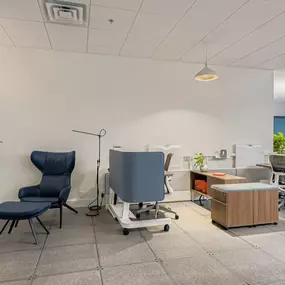 Faciliteq designs modular interiors, raised floors, and flexible office furniture for modern, sustainable workspaces in Las Vegas.