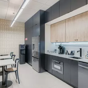 Faciliteq specializes in modern commercial interiors, offering modular wall systems, access flooring, and ergonomic office furnishings. Serving Phoenix, our team helps businesses design flexible, efficient workspaces that evolve with their needs.