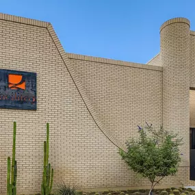 Faciliteq specializes in modern commercial interiors, offering modular wall systems, access flooring, and ergonomic office furnishings. Serving Las Vegas, our team helps businesses design flexible, efficient workspaces that evolve with their needs.