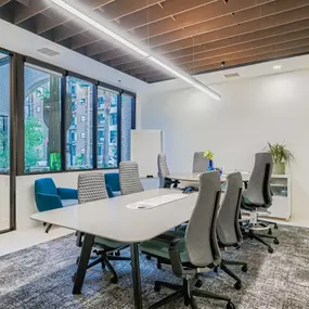Faciliteq designs modular interiors, raised floors, and flexible office furniture for modern, sustainable workspaces in Las Vegas.