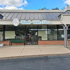 Bild von Womb With A View