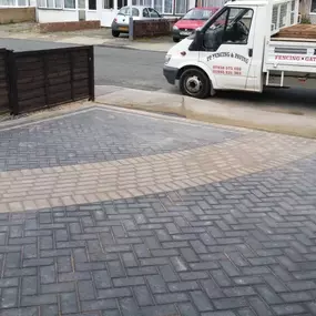 Bild von P P Fencing & Paving