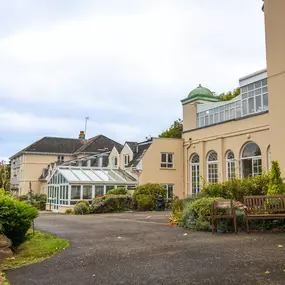 Bild von Barchester - Bushey House Beaumont Care Home