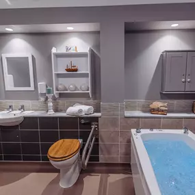 Luxury Spa Bath at Barchester - Southerndown Care Home in Chipping Norton