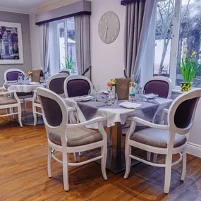 Dining at Barchester - Southerndown Care Home in Chipping Norton