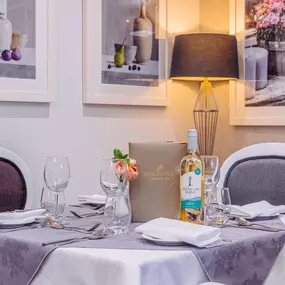 Dining at Barchester - Southerndown Care Home in Chipping Norton