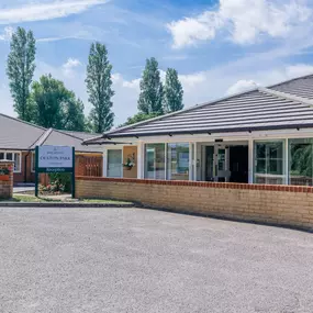 Bild von Barchester - Oulton Park Care Centre