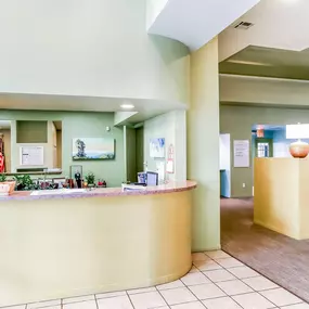 24 hour guarded entrance