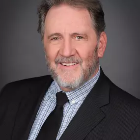 Stephen Spencer is a seasoned litigator with 24 years of experience in both civil and criminal law.