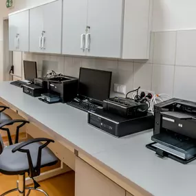 Bild von AVA E-Recycling Pick Up | Hard Drive Disposal