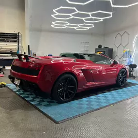 Bild von Honolulu Exotics Auto Detailing Spa