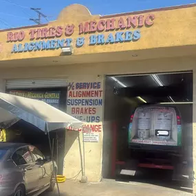 Taller mecánico-RIO Tires & Mechanic