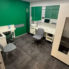 Specsavers Opticians and Audiologists - Johnstone