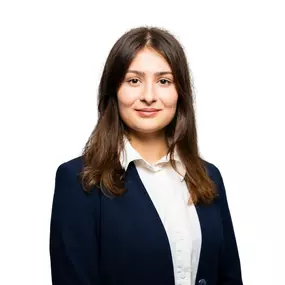 HDI Versicherungen: Jyrmedina Pllavci in Bielefeld