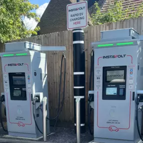 Two InstaVolt ultra-rapid chargers located in the car park at McDonald’s Enfield on Bullsmoor Lane, providing easy access for EV drivers.