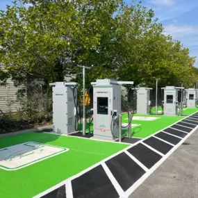 Fast and User-Friendly Charging. InstaVolt’s tap-and-go charging means no apps or membership is required. Simply tap your contactless card and charge your EV within minutes. Our Swindon charging station offers ultra-fast charging speeds, ensuring minimal downtime during your journey.