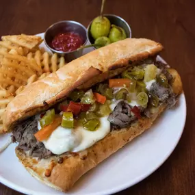 garlic bread, roasted italian beef, mozzarella, au jus