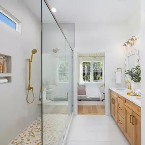 Luxurious primary suites