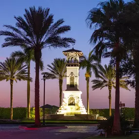 Tesoro Club entry monument