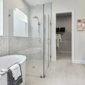 Spa-inspired primary bathrooms
