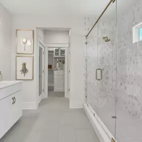 Spa-inspired primary bathrooms