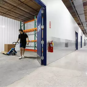 Bild von WareSpace Plano | Small Warehouse Space Rentals