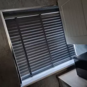 Bild von Blinds with BLU