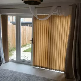 Bild von Blinds with BLU