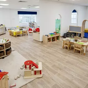 Busy Bees at Corby Weldon Park - The best start in life