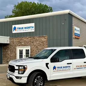 Bild von True North Restoration of Iowa