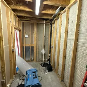 Bild von True North Restoration - Corridor