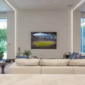 Bild von MAXICON - Experience Intelligent Living | Home Automation | Home Theater | Smart Living | South Florida