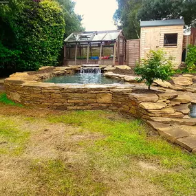 Bild von Waterfalls Naturally Ltd