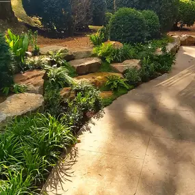 Bild von Waterfalls Naturally Ltd