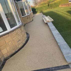 Bild von HTS Paving & Driveways Ltd