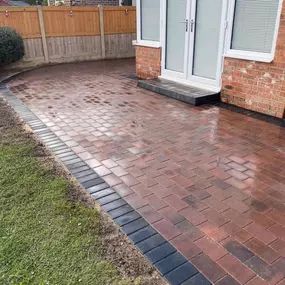 Bild von HTS Paving & Driveways Ltd